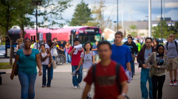 Students walking in on North Campus.